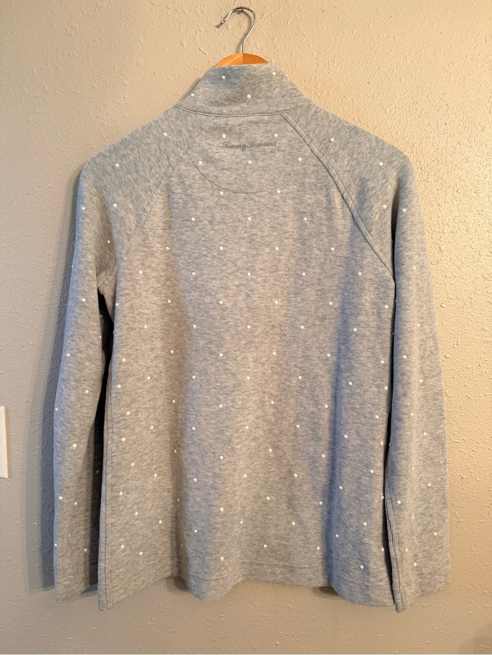 Tommy Bahama Aruba Faux Pearl Embellished Stretch Cotton Sweatshirt NWOT Gray S - Picture 3 of 8